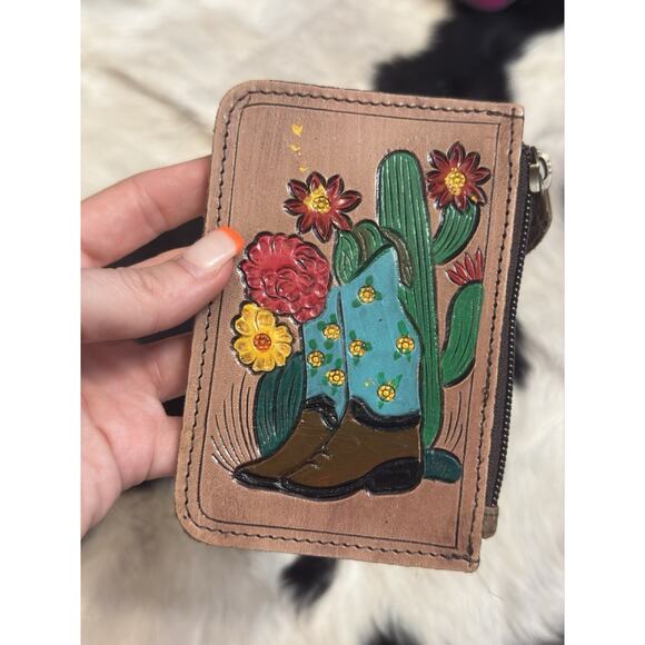 Native Hand Tooled Painted Hide Leather Coin Pill Purse Cowgirl Cactus Boots - Picture 1 of 4